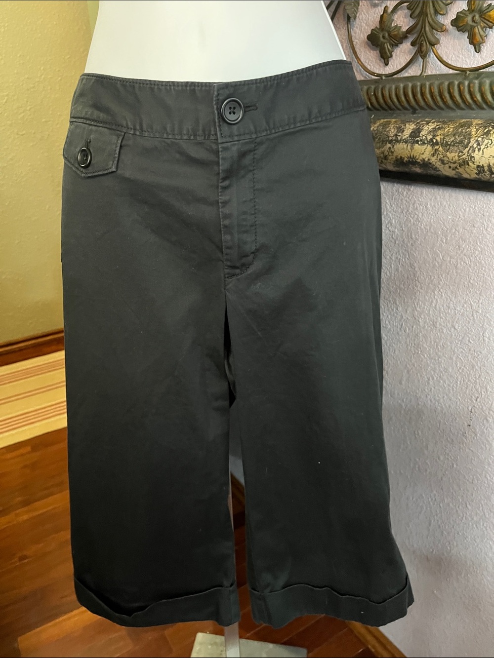 Banana Republic Black Crop Chino Capris